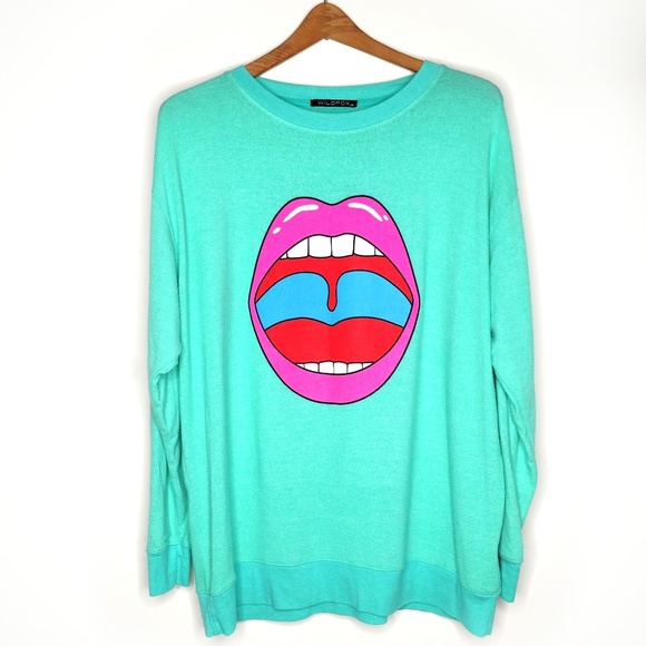 Wildfox Tops - NWT Wildfox Oversized Groovy Lips Sweatshirt XS
